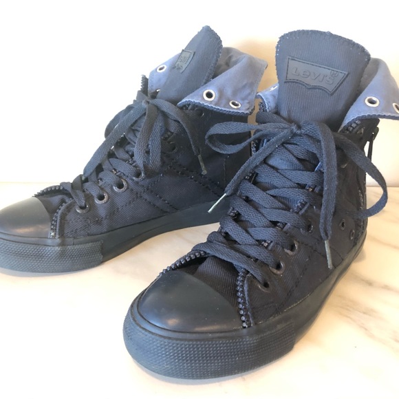 Navy blue high top Levi’s sneakers - Picture 9 of 10